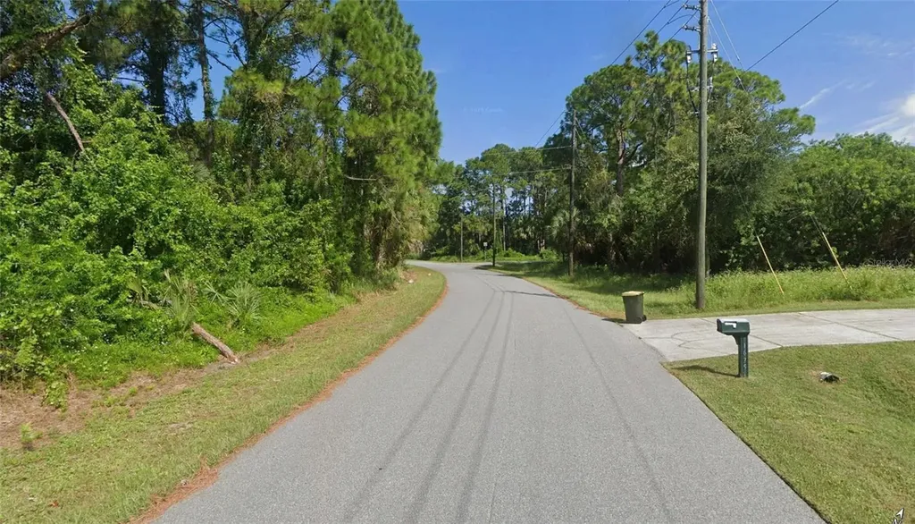 1667 Red Bud Circle NW Palm Bay FL 32907