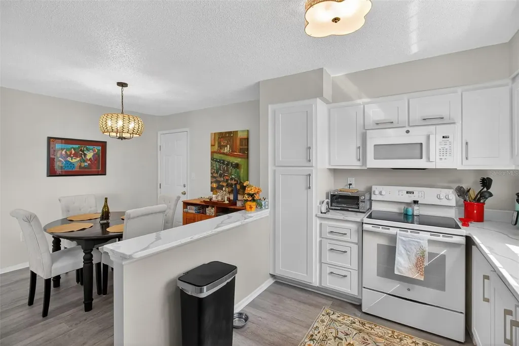 3824 37th Street S St Petersburg FL 33711