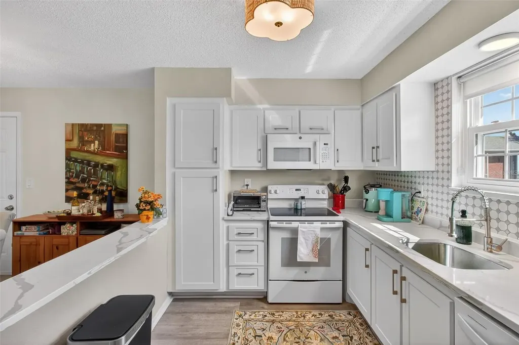3824 37th Street S St Petersburg FL 33711