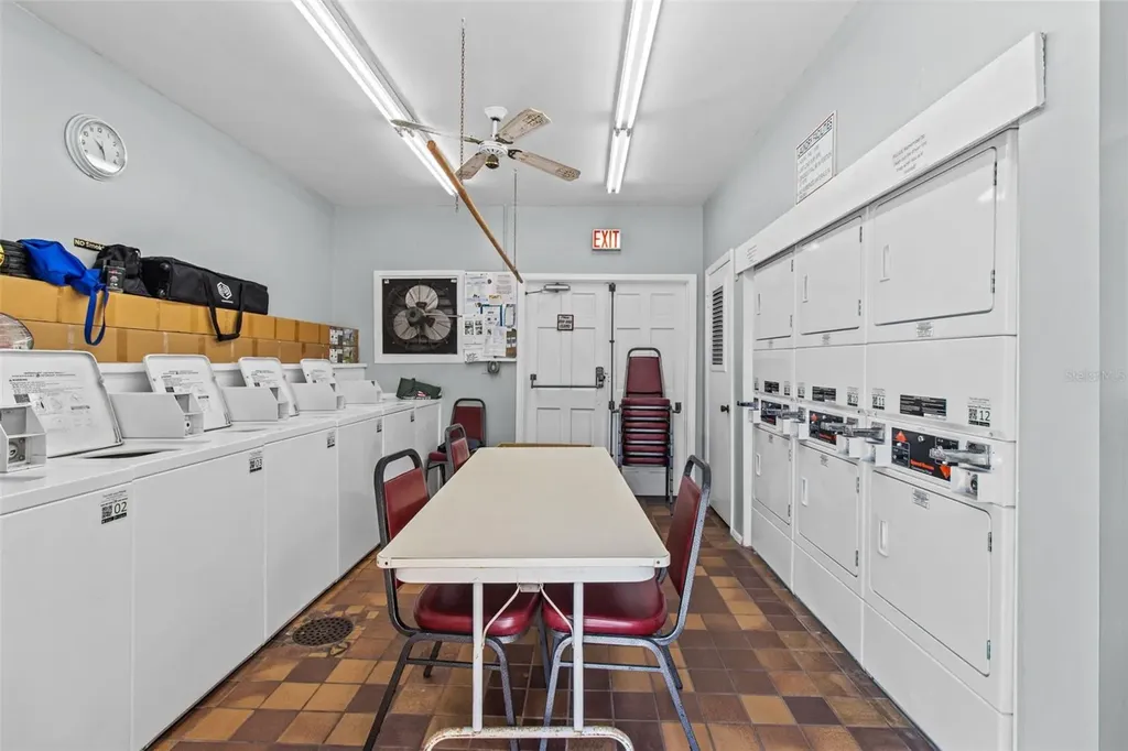 3824 37th Street S St Petersburg FL 33711