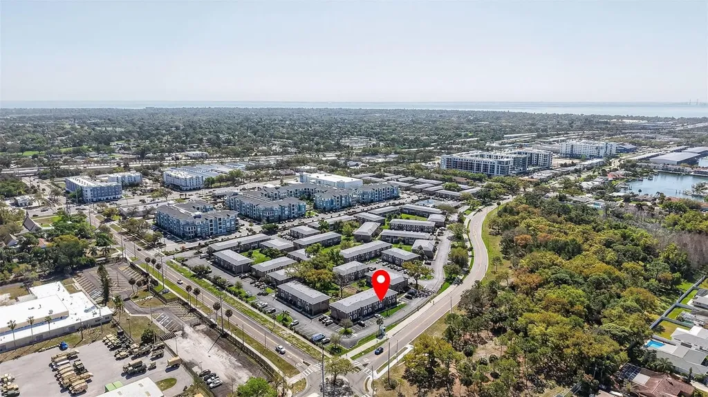 3824 37th Street S St Petersburg FL 33711