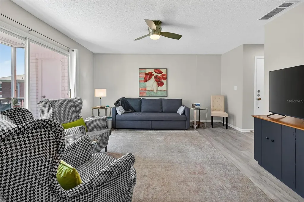 3824 37th Street S St Petersburg FL 33711