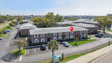 3824 37th Street S St Petersburg FL 33711