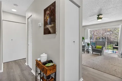 3824 37th Street S St Petersburg FL 33711