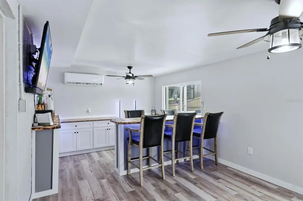 1417 70th Street Court E Bradenton FL 34208