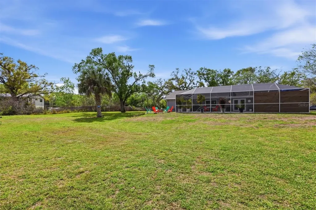 1417 70th Street Court E Bradenton FL 34208