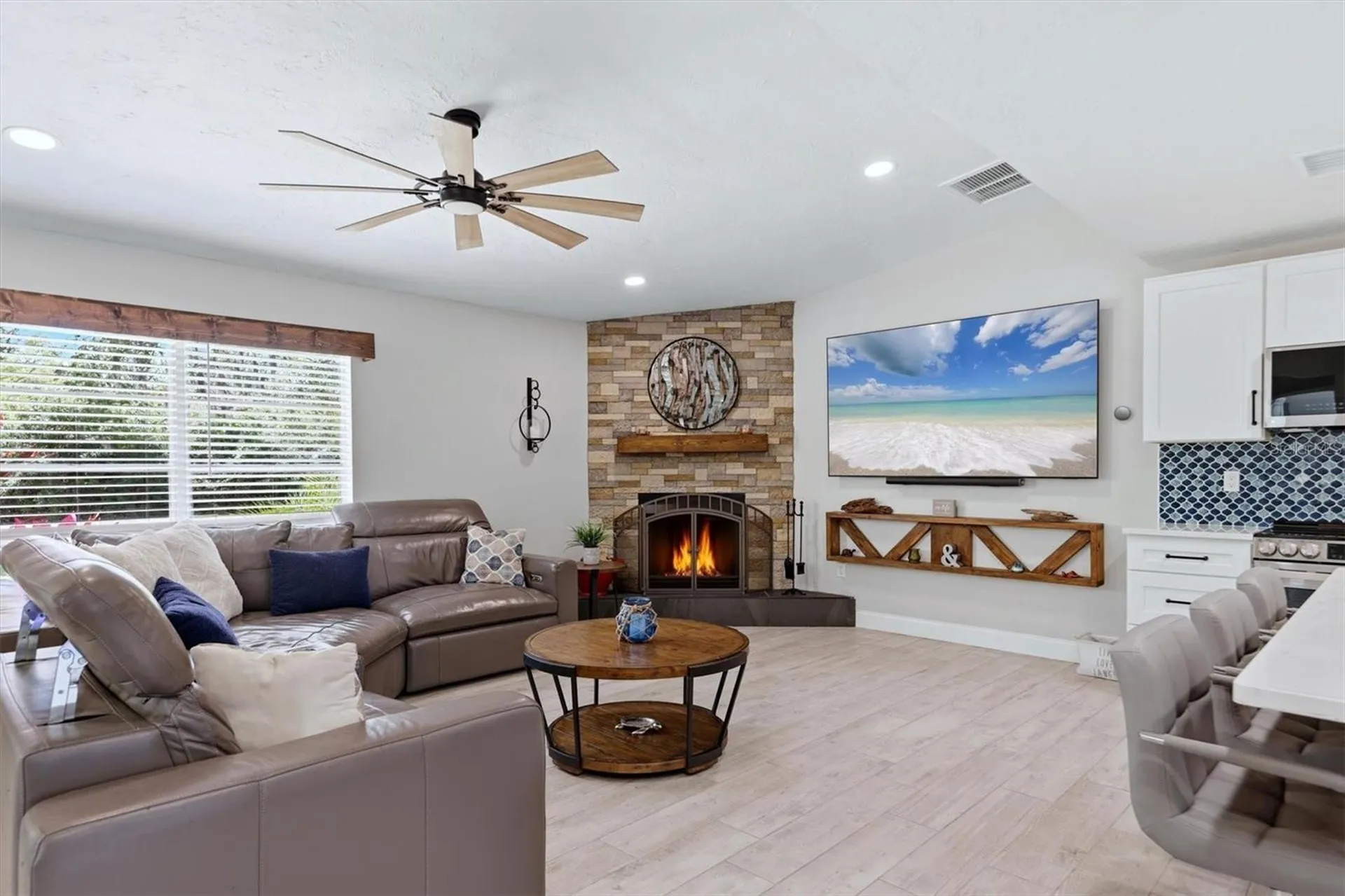 1417 70th Street Court E Bradenton FL 34208