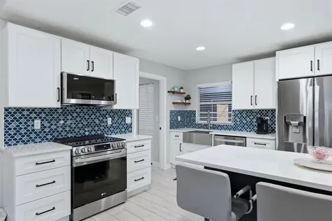 1417 70th Street Court E Bradenton FL 34208