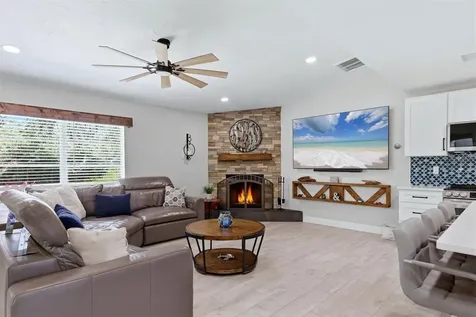 1417 70th Street Court E Bradenton FL 34208