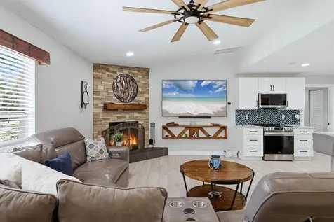 1417 70th Street Court E Bradenton FL 34208