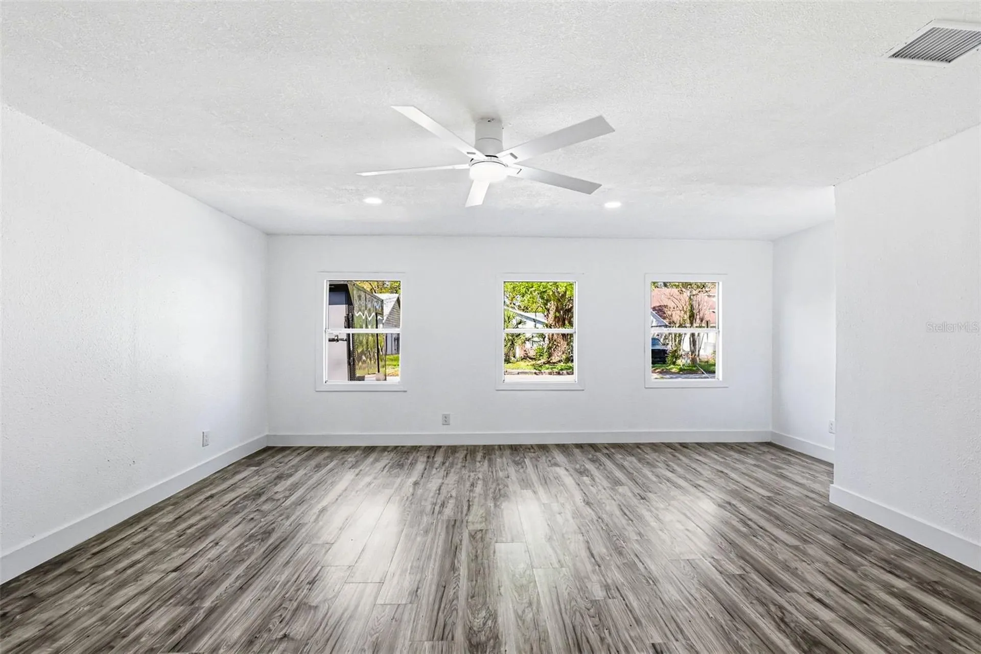 10217 N Pawnee Avenue Tampa FL 33617