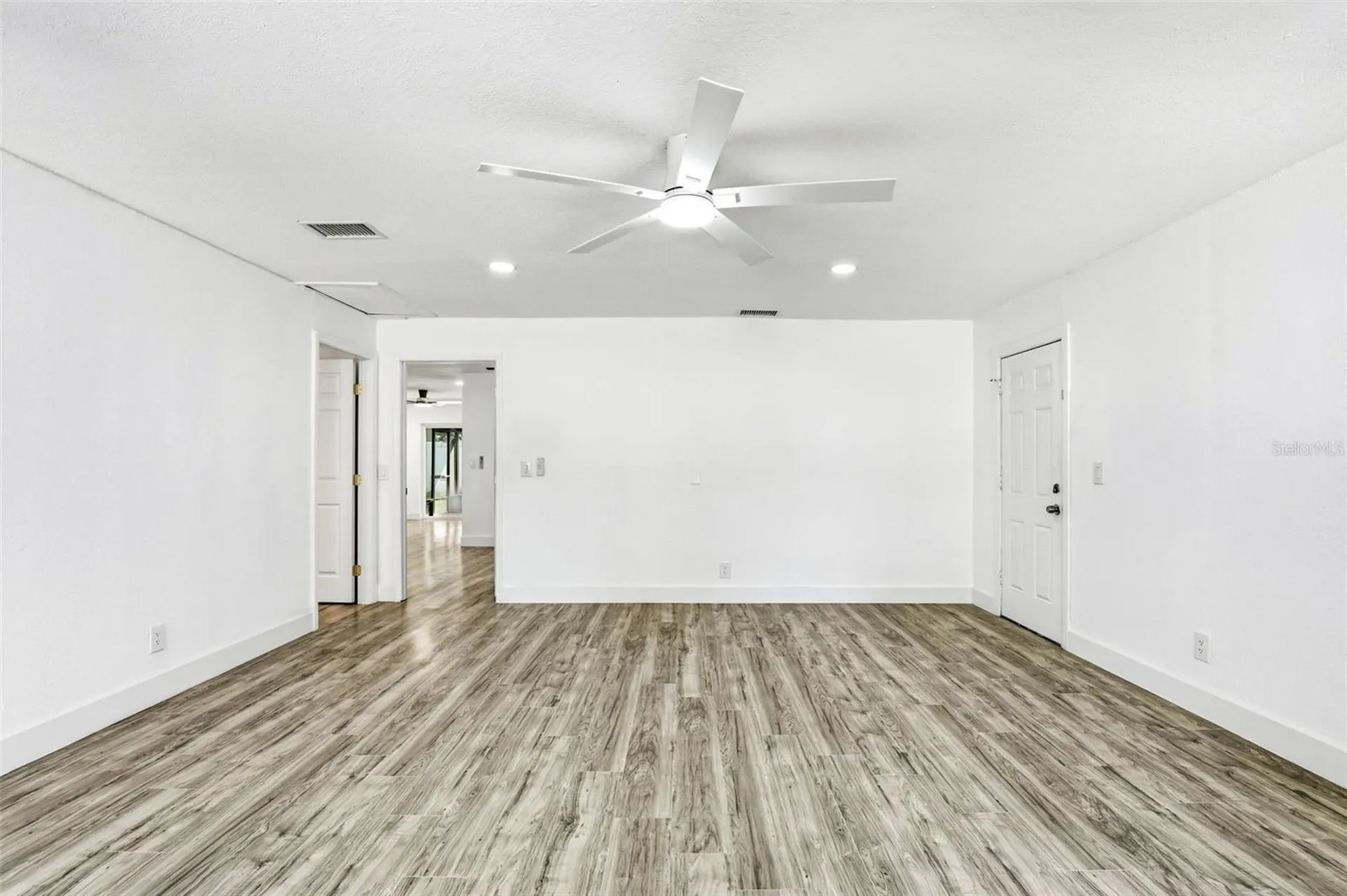10217 N Pawnee Avenue Tampa FL 33617