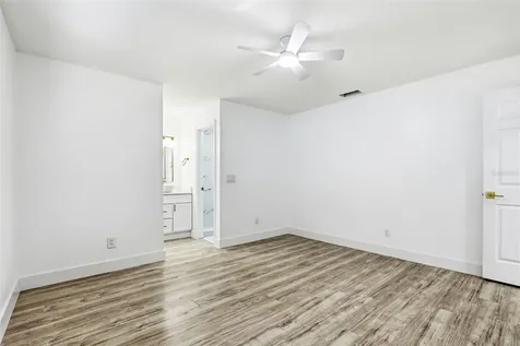 10217 N Pawnee Avenue Tampa FL 33617