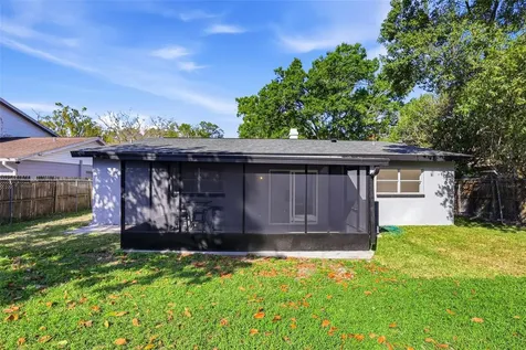 10217 N Pawnee Avenue Tampa FL 33617