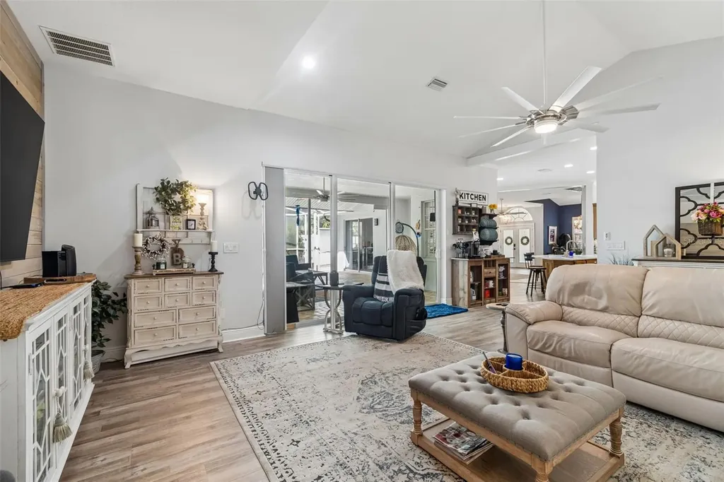 1709 La Forest Avenue Safety Harbor FL 34695