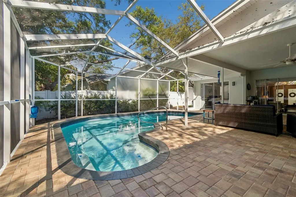 1709 La Forest Avenue Safety Harbor FL 34695