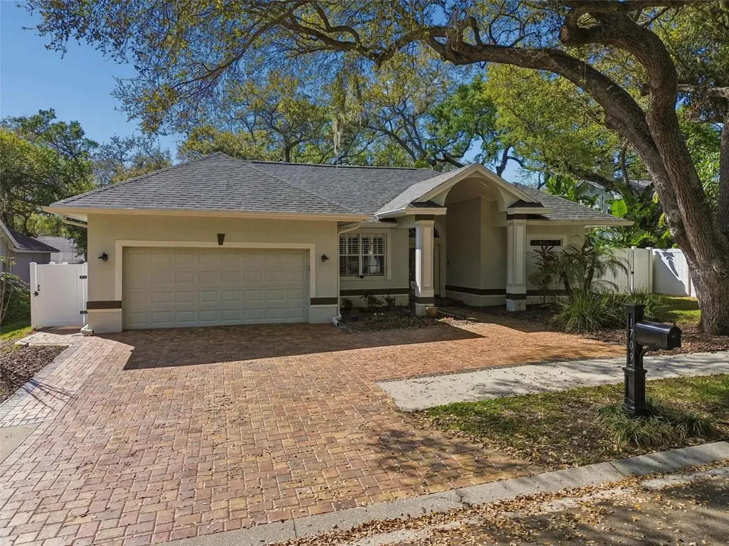 1709 La Forest Avenue Safety Harbor FL 34695