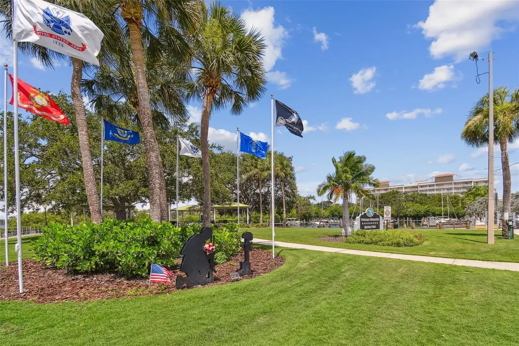 1709 La Forest Avenue Safety Harbor FL 34695