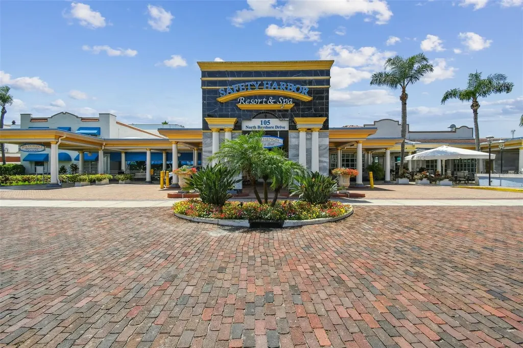 1709 La Forest Avenue Safety Harbor FL 34695