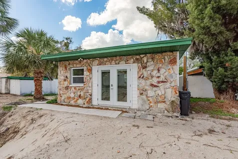 1115 Pennsylvania Avenue Palm Harbor FL 34683