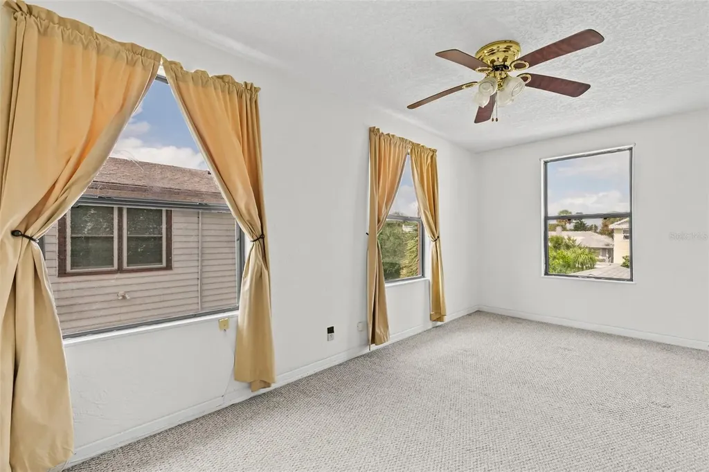 517 Revilo Boulevard Daytona Beach FL 32118