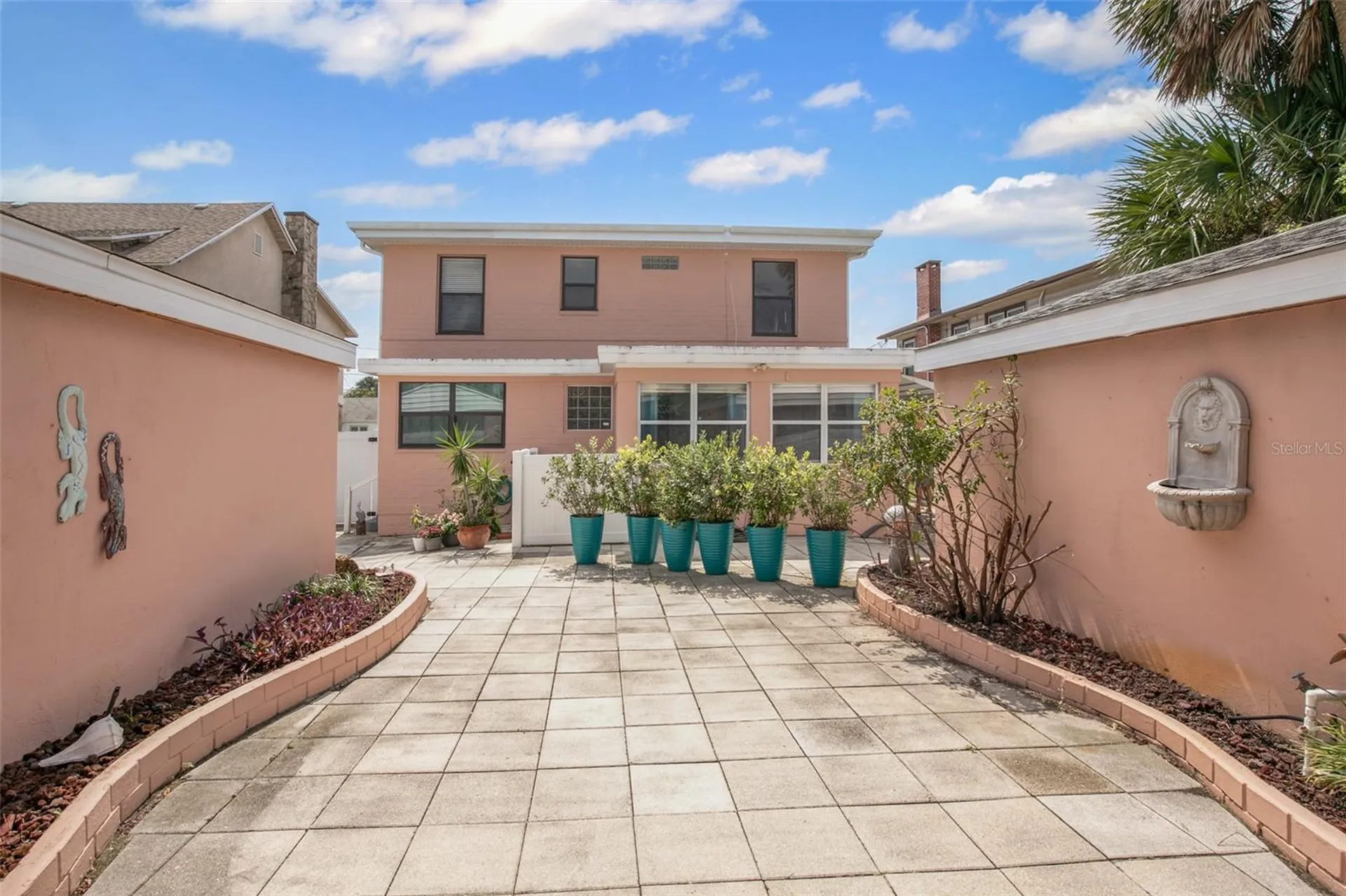 517 Revilo Boulevard Daytona Beach FL 32118