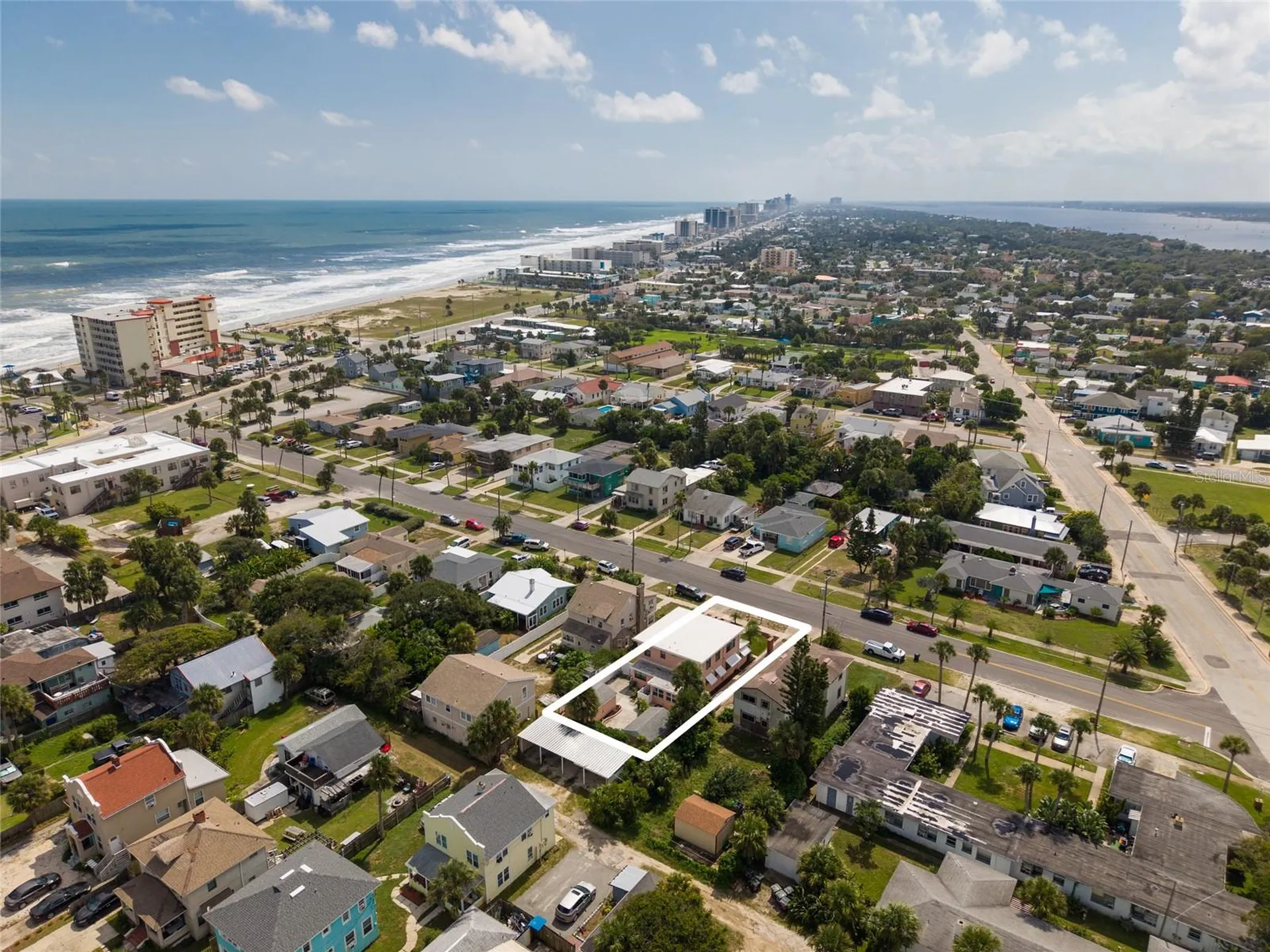 517 Revilo Boulevard Daytona Beach FL 32118