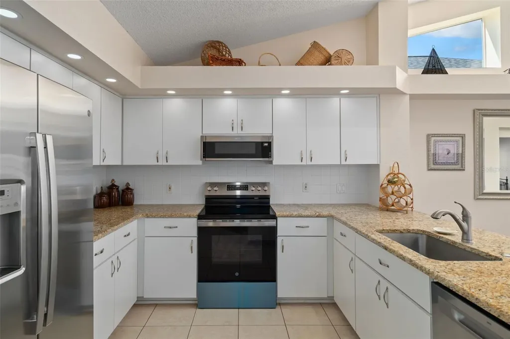 9411 Burnam Drive Weeki Wachee FL 34613