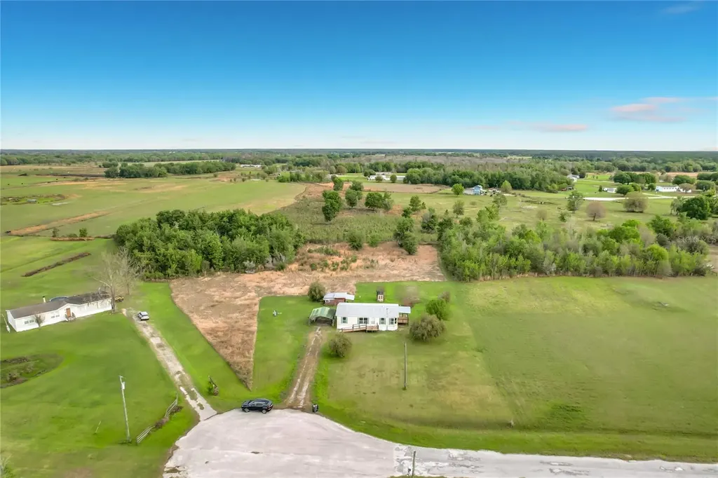4433 Roundup Drive Polk City FL 33868