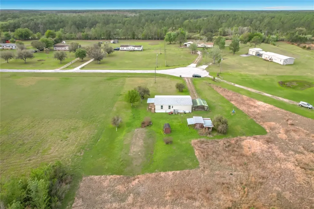 4433 Roundup Drive Polk City FL 33868