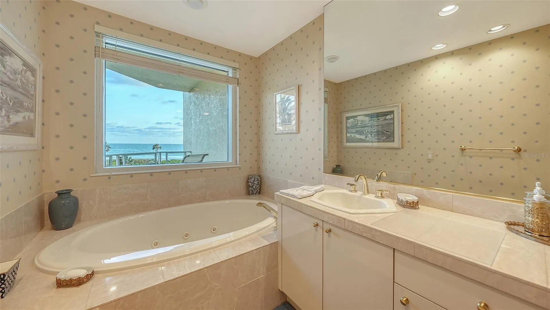 2185 Gulf Of Mexico Drive Longboat Key FL 34228