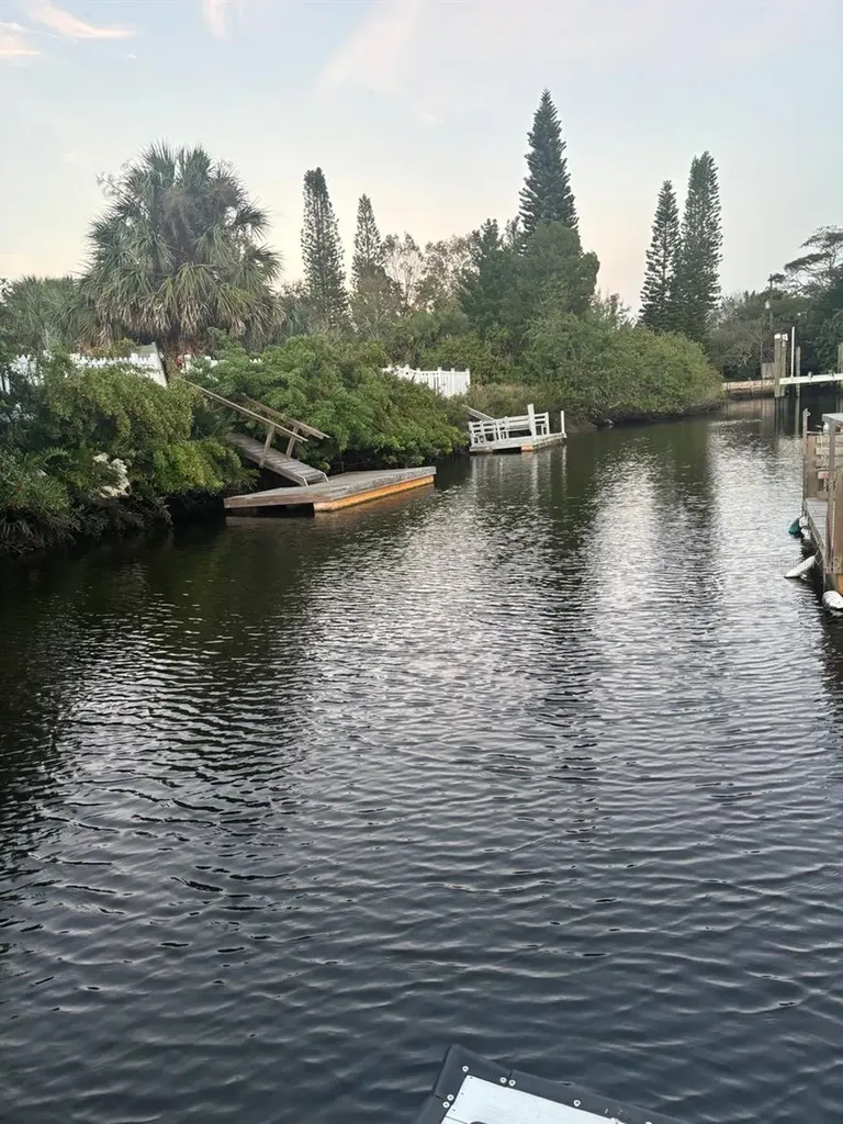 7325 Maryland Avenue Hudson FL 34667