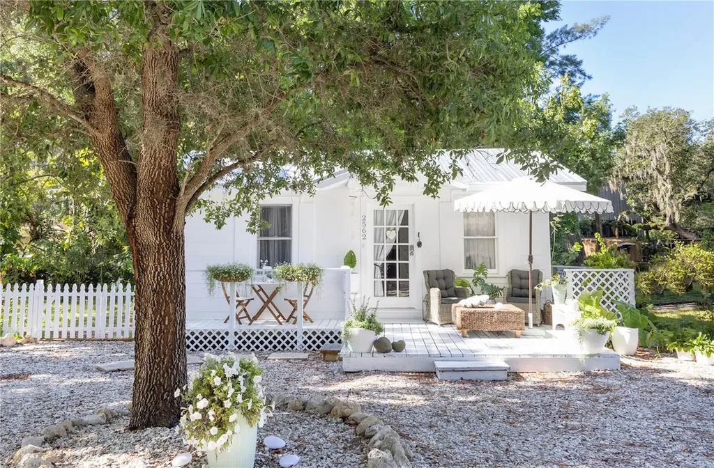 2562 Ashton Road Sarasota FL 34231