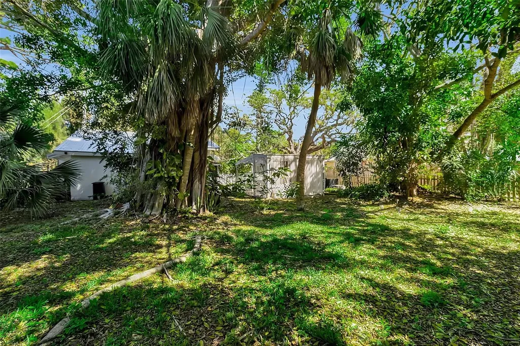 2562 Ashton Road Sarasota FL 34231