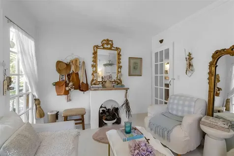 2562 Ashton Road Sarasota FL 34231