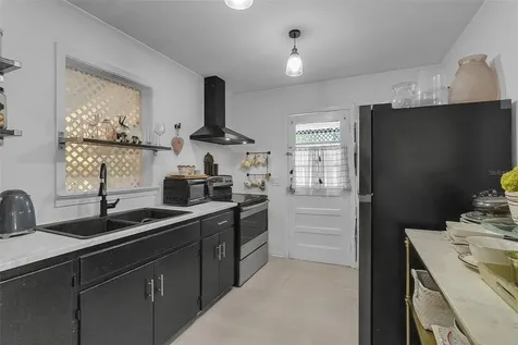 2562 Ashton Road Sarasota FL 34231