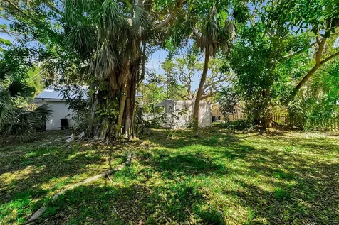 2562 Ashton Road Sarasota FL 34231