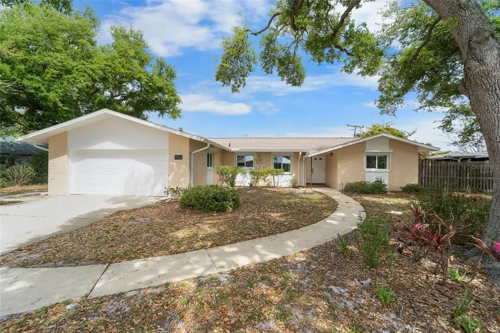 7612 18th Avenue NW Bradenton FL 34209