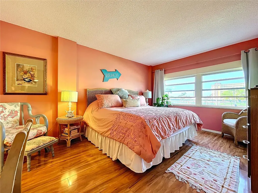 4650 Cove Circle St Petersburg FL 33708