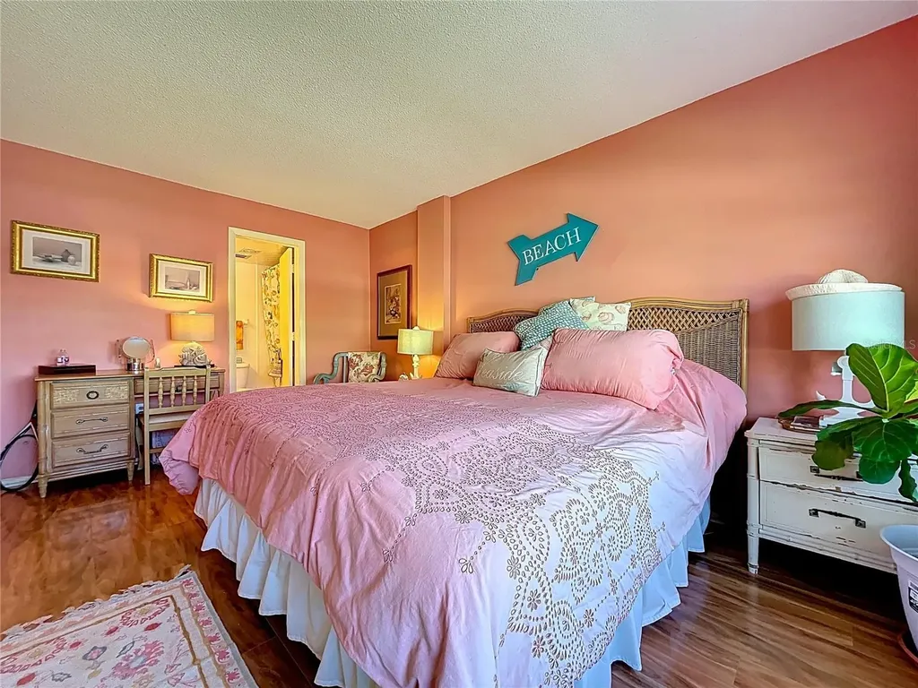 4650 Cove Circle St Petersburg FL 33708