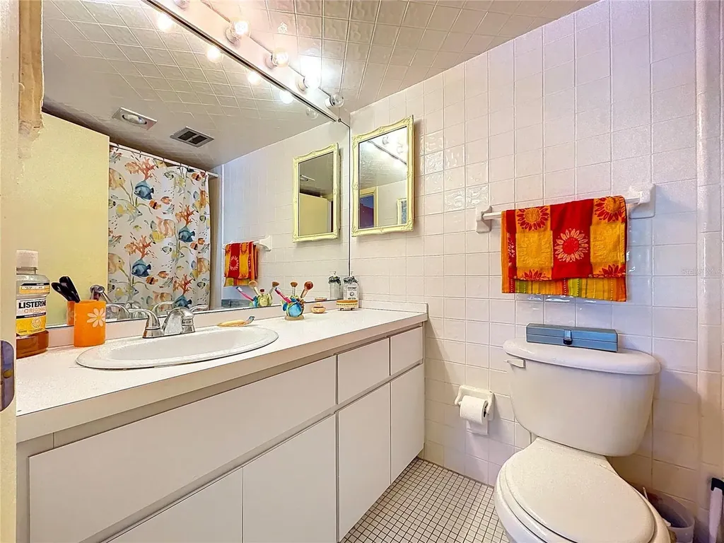 4650 Cove Circle St Petersburg FL 33708