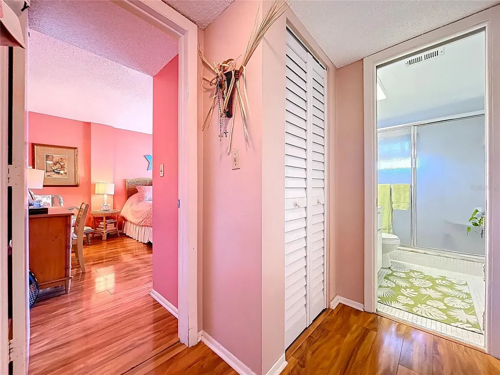 4650 Cove Circle St Petersburg FL 33708