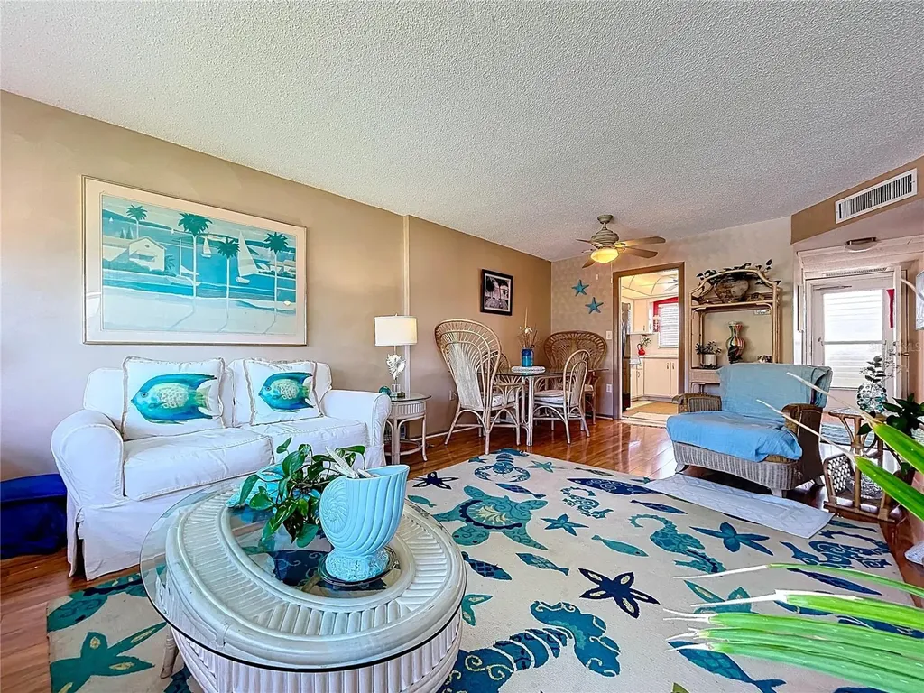 4650 Cove Circle St Petersburg FL 33708