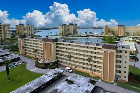 4650 Cove Circle St Petersburg FL 33708