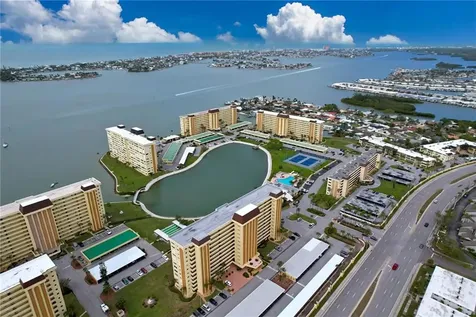 4650 Cove Circle St Petersburg FL 33708