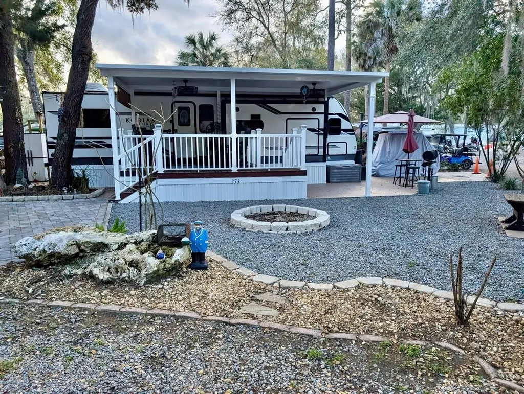 25338 NE 141st Street Salt Springs FL 32134