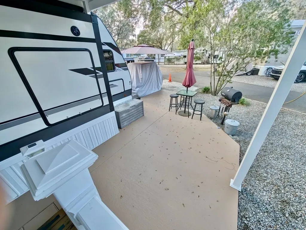 25338 NE 141st Street Salt Springs FL 32134
