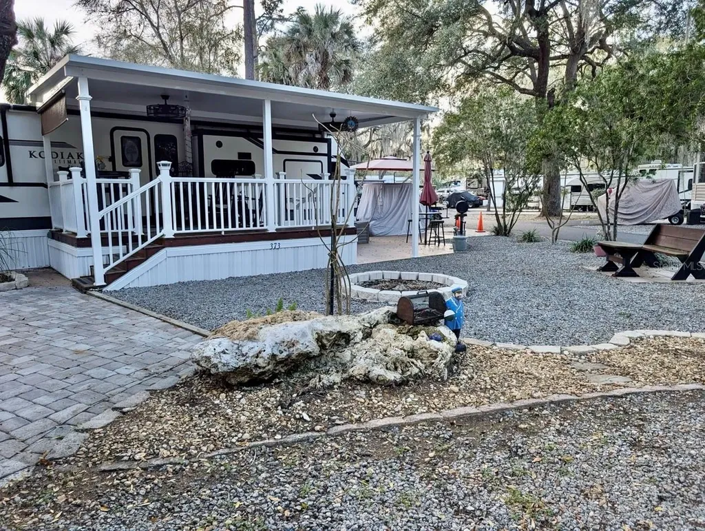25338 NE 141st Street Salt Springs FL 32134