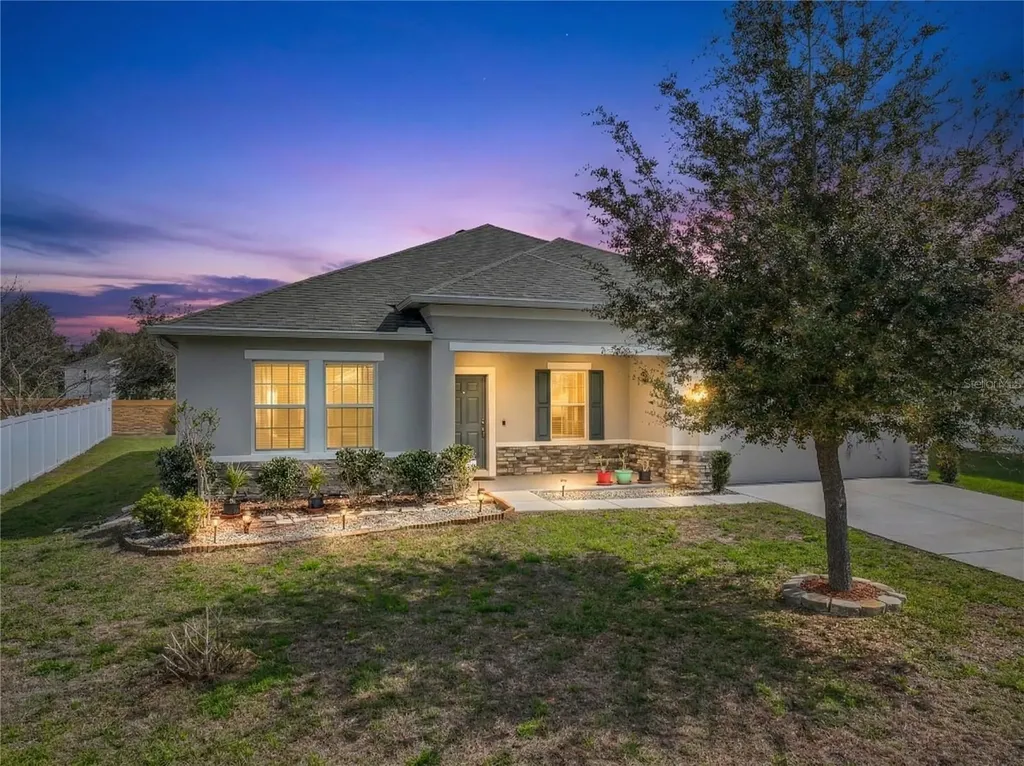 341 Lake Doe Boulevard Apopka FL 32703