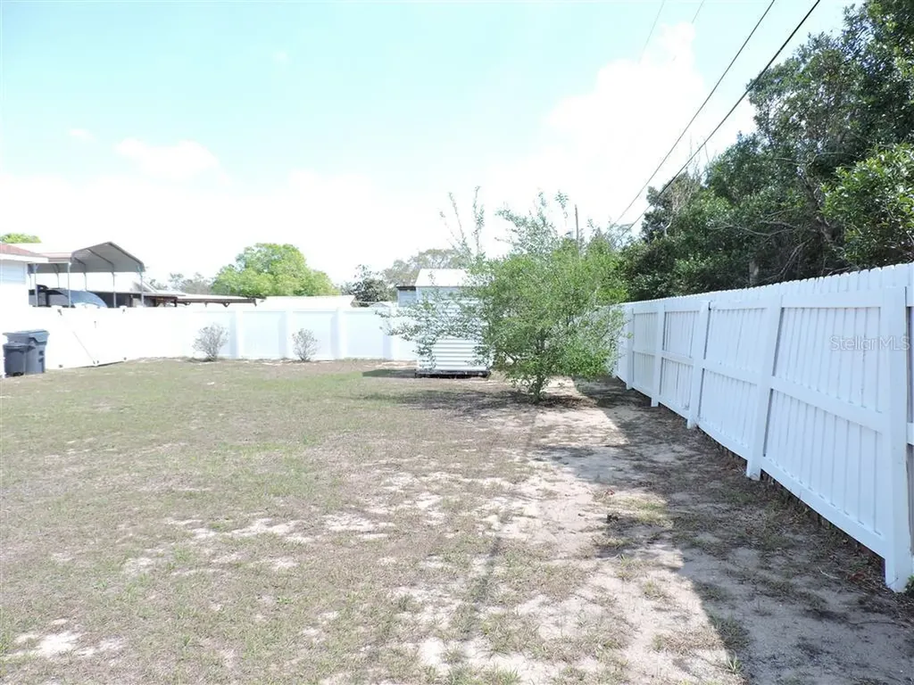 2568 Tall Palm Avenue Lake Wales FL 33898